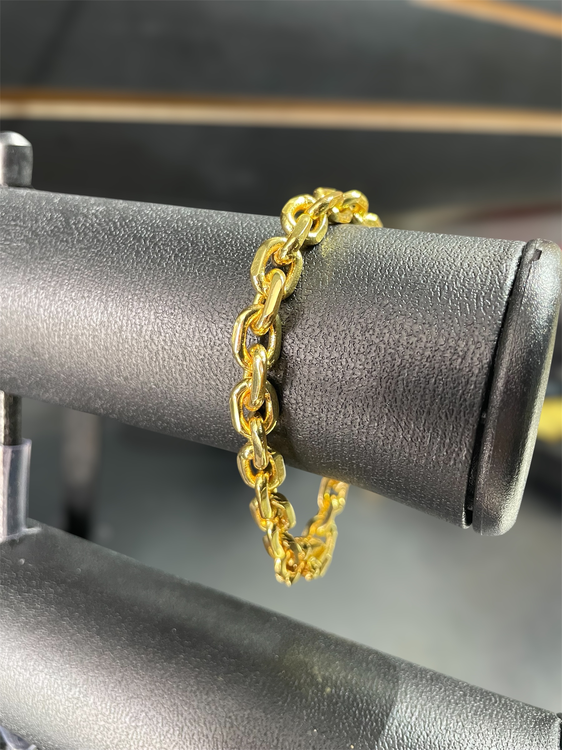 KIT CADEADO QUINA 8MM BANHADO A OURO 18k COM VERNIZ ANTI ALÉRGICO - Imagem 4