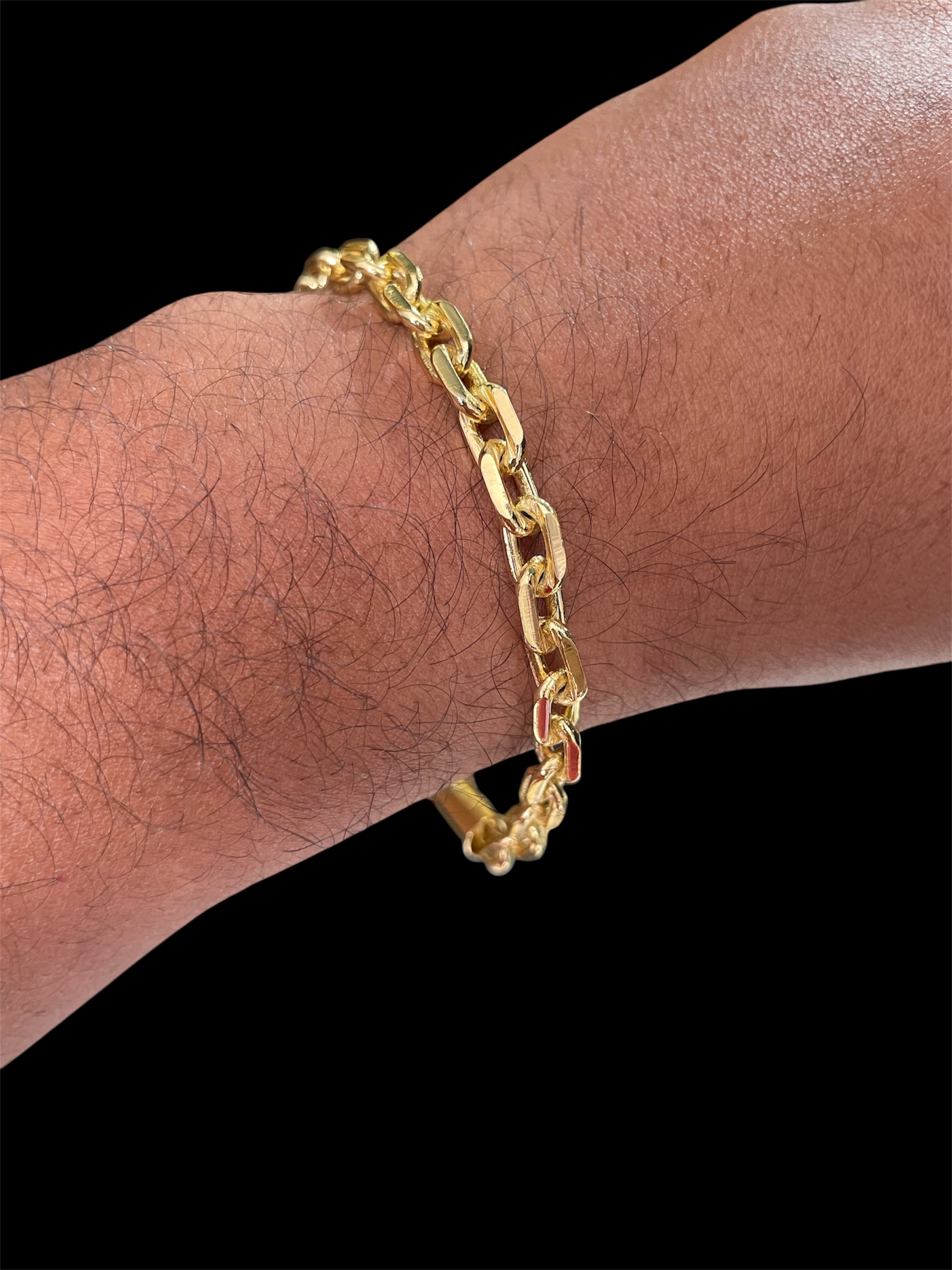 PULSEIRA CADEADO QUINA 6MM BANHADA A OURO 18K COM VERNIZ ANTI ALÉRGICO