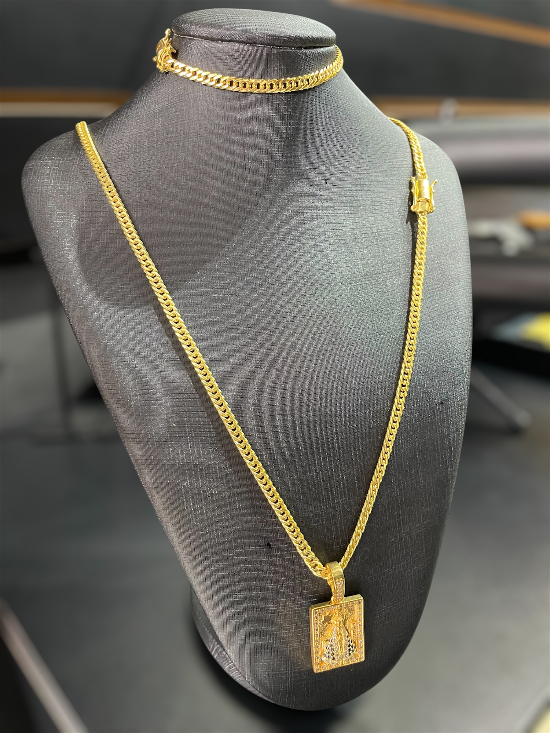 KIT GRUMET 4MM BANHADO A OURO18K COM VERNIZ ANTI ALÉRGICO