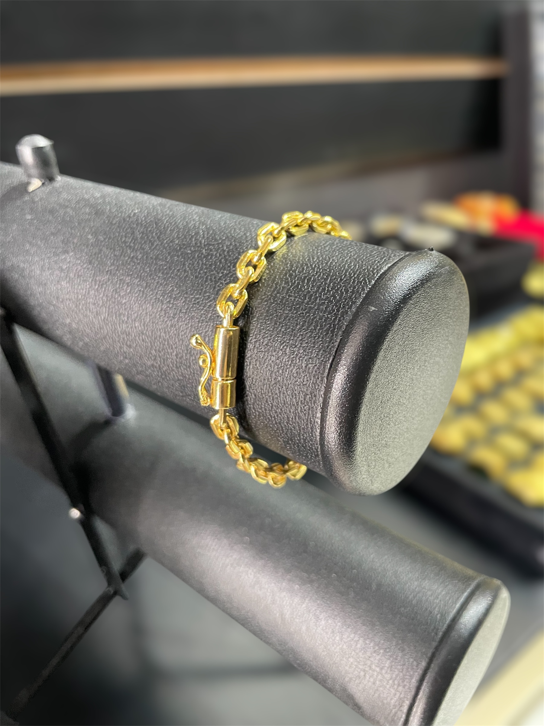 KIT CADEADO QUINA 4MM BANHADO A OURO 18k COM VERNIZ ANTI ALÉRGICO - Imagem 6
