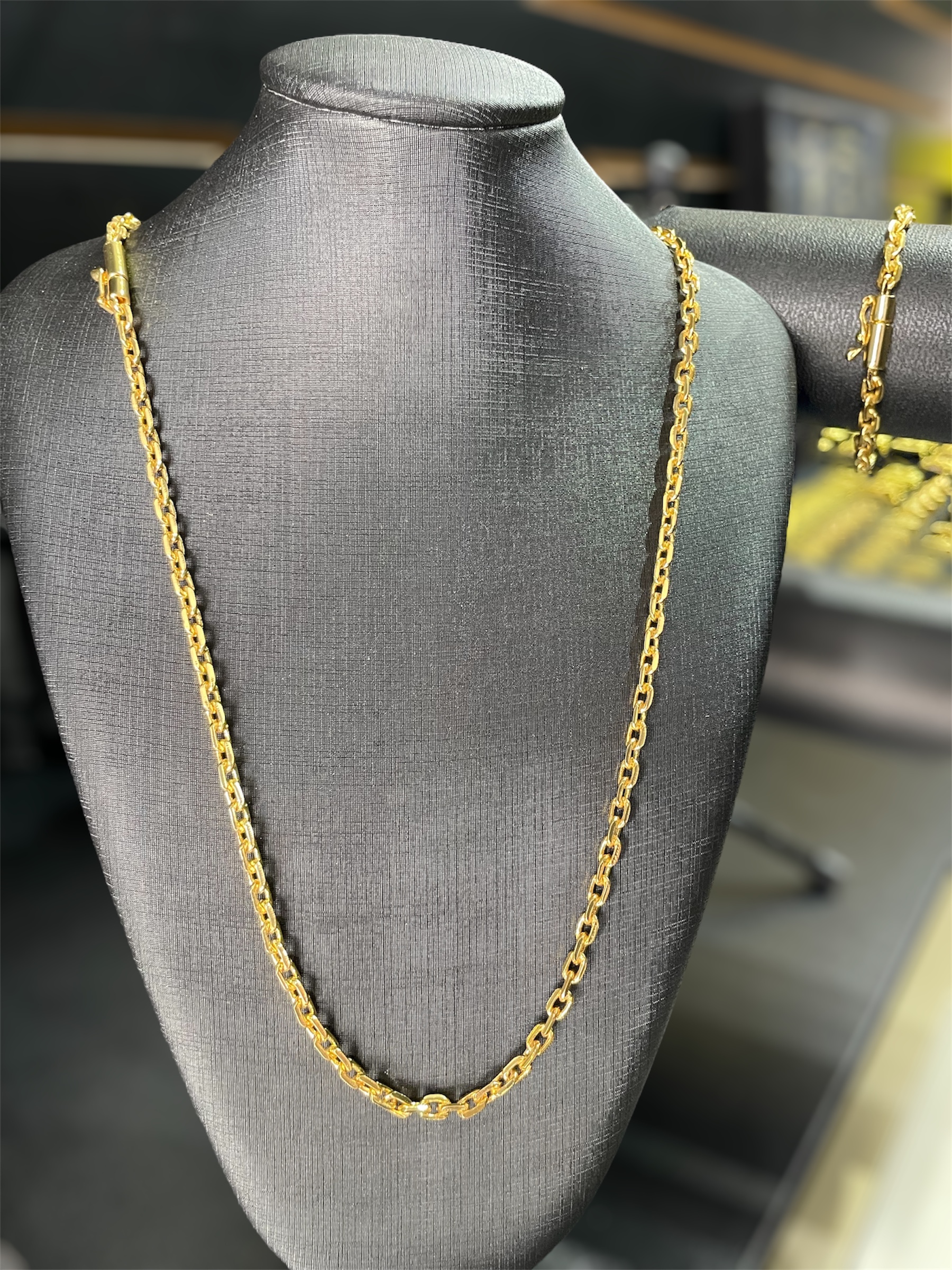 KIT CADEADO QUINA 4MM BANHADO A OURO 18k COM VERNIZ ANTI ALÉRGICO - Imagem 8