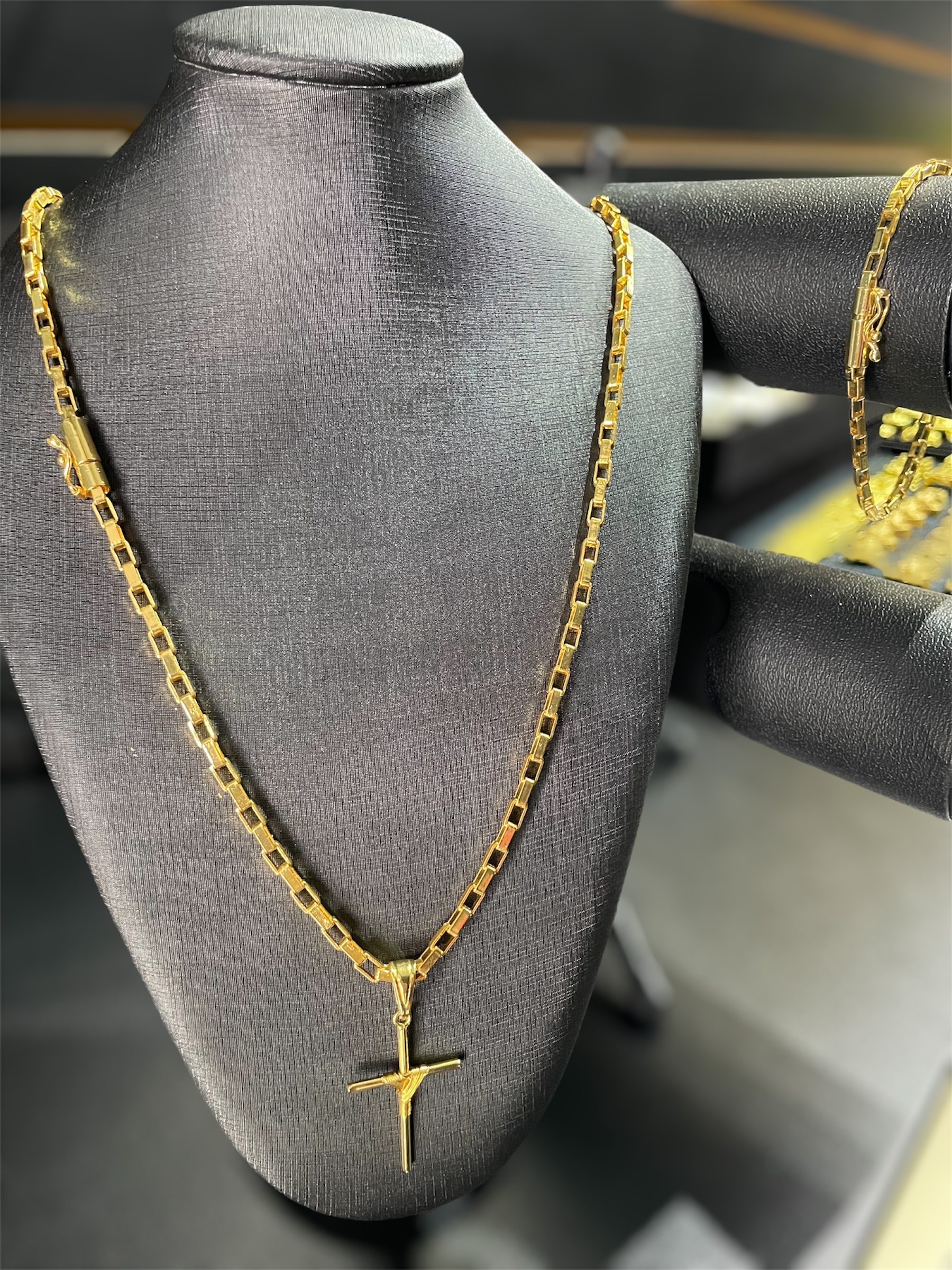 KIT TIJOLINHO 4MM BANHADO A OURO 18k COM VERNIZ ANTI ALÉRGICO