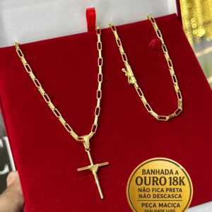 Corrente Cartier 4mm 70cm Banhada a Ouro 18K
